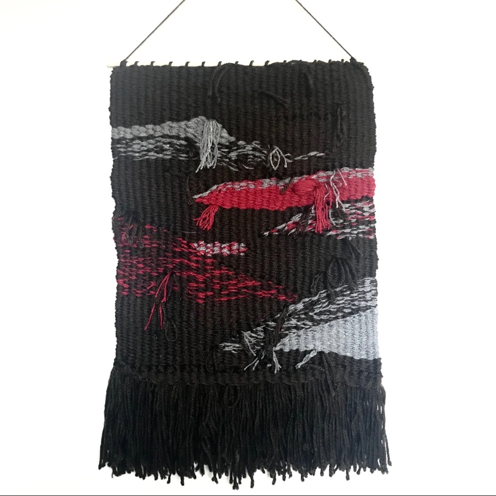 Hand made woven wall hanging tapestry - Picture 3 of 6